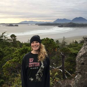 Meet your Posher, Madelaine